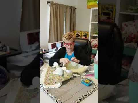 How to use scallops on outside outside of your quilt